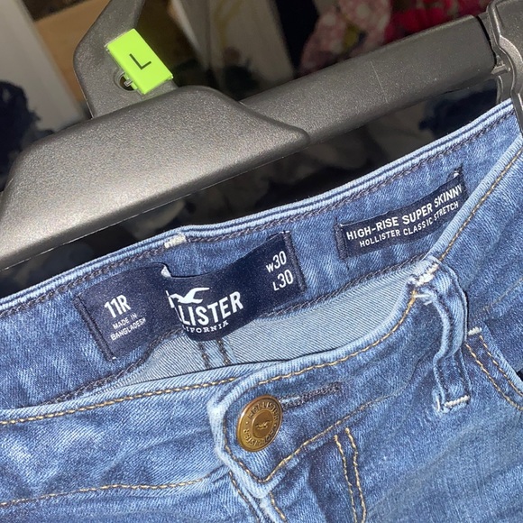 Hollister jeans, size 11 - Picture 3 of 3